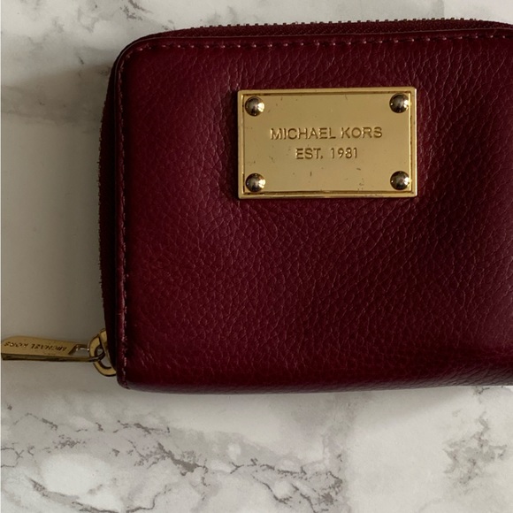 Michael Kors Zip Around Burgundy Leather Wallet - Picture 6 of 13